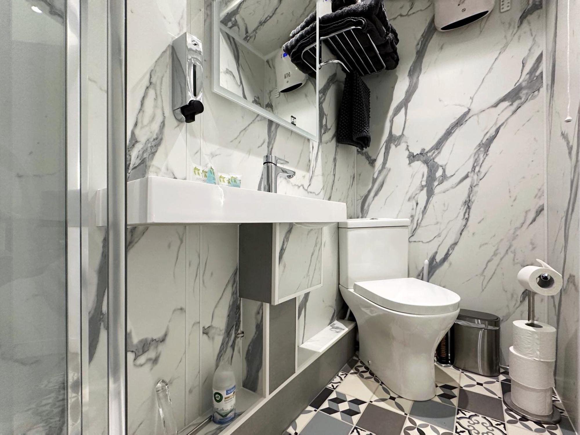 Kensington Studio Hosted By Airoperate Near Notting Hill - 1 Double Bed , 1 Sofa Bed, Ground Floor Apartment Via Private Entrance London Exterior photo