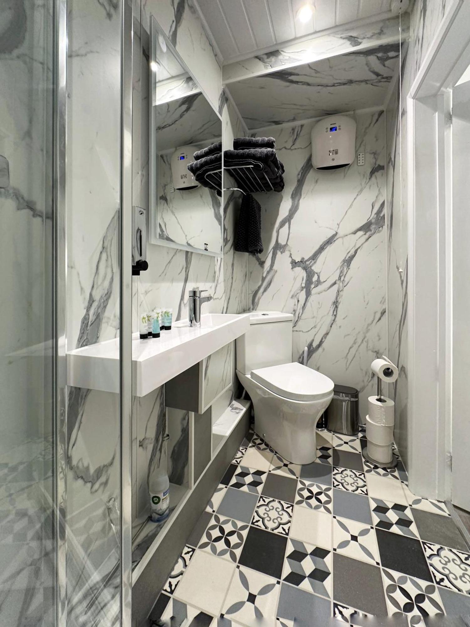 Kensington Studio Hosted By Airoperate Near Notting Hill - 1 Double Bed , 1 Sofa Bed, Ground Floor Apartment Via Private Entrance London Exterior photo