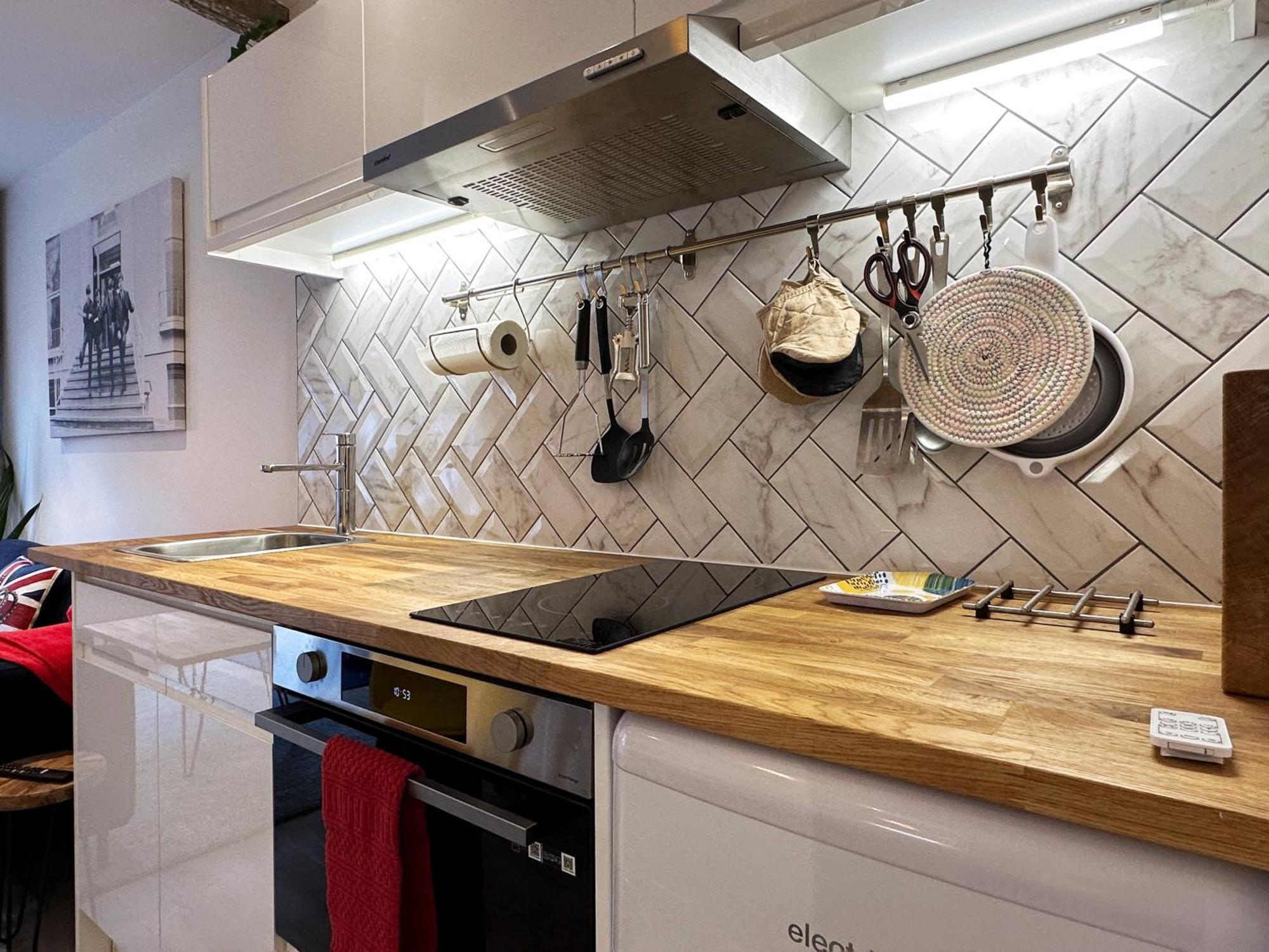Kensington Studio Hosted By Airoperate Near Notting Hill - 1 Double Bed , 1 Sofa Bed, Ground Floor Apartment Via Private Entrance London Exterior photo