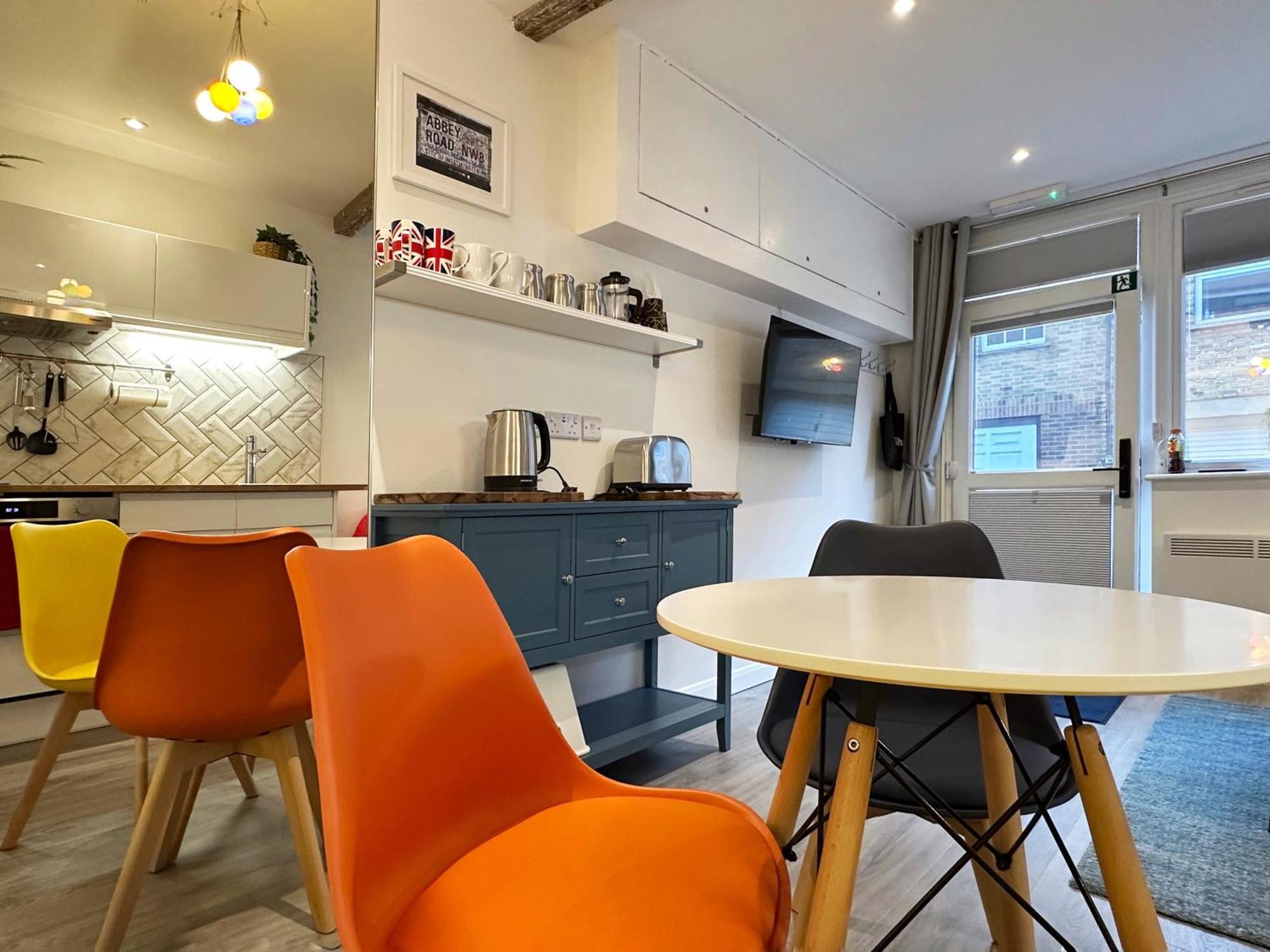 Kensington Studio Hosted By Airoperate Near Notting Hill - 1 Double Bed , 1 Sofa Bed, Ground Floor Apartment Via Private Entrance London Exterior photo